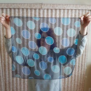 Sheer dotted scarf in blue tones